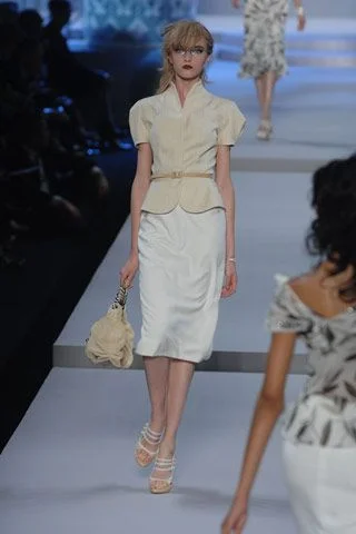 Look 11